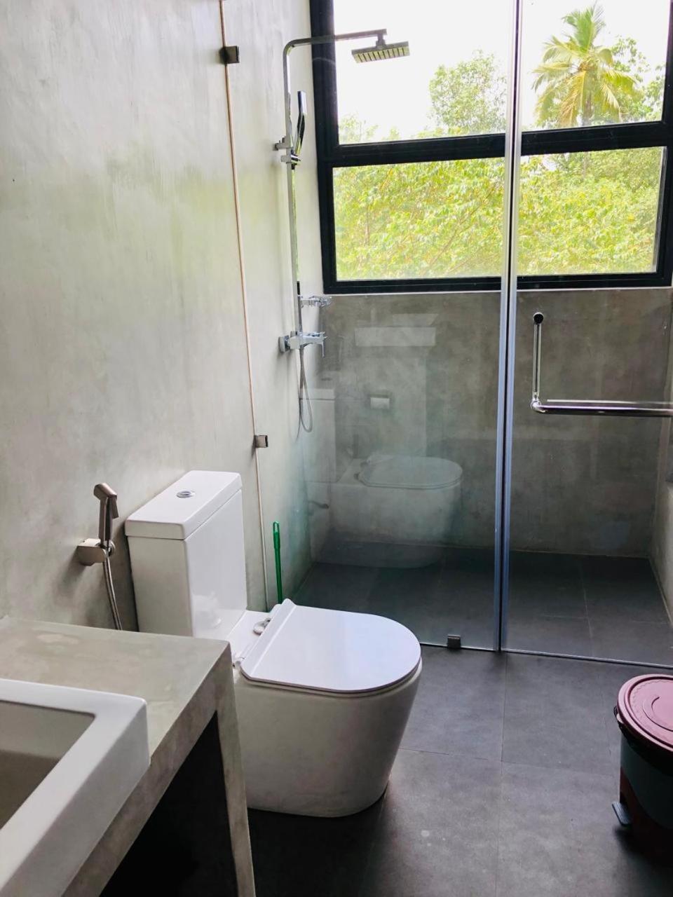 White Moon Resort Gampaha Exterior photo